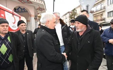 Mamak Belediyesi’nden Deprem Şehitleri İçin Anma ve Lokma Dağıtımı