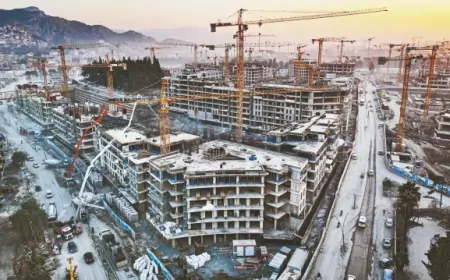 Hatay'da Deprem Sonrası Ekonomi İskenderun'a Kaydı: Antakya Hâlâ Şantiye Alanı