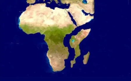 Afrika kıtası hızla parçalanıyor! Yeni okyanus ve kıta oluşabilir