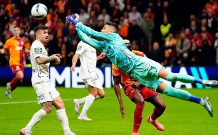 Galatasaray, Berke Özer ile anlaşmaya vardı! Muslera'nın yerine geçiyor