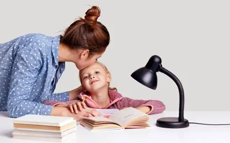 Çocuğa Sürekli Övgü Söylemek, Özgüven Artırır mı? Uzmanlardan Uyarılar!