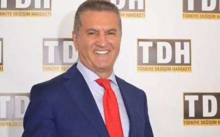 Mustafa Sarıgül'den uçakta karşılaştığı trans bireye: ‘Sizi mutlaka ağırlamak istiyorum’