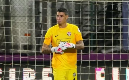 Galatasaray'da kaleci arayışı: Tzolakis ve Berke Özer gündemde