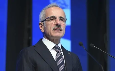 Ulaştırma Bakanı Uraloğlu: 'Dört Büyüklerin Stadında 5G Test Edilecek'