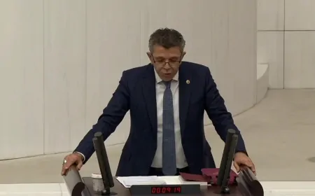 İYİ Partili Yasin Öztürk: 'Ülke Çöküşte, İktidarın Tek Derdi Koltuklarını Korumak'