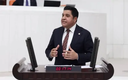 Bülent Kaya: ‘Türkiye borç batağında, yanlış ekonomi politikalarının bedelini millet ödüyor’