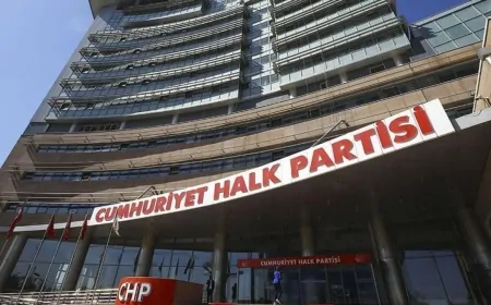 CHP’de Kurultay Gerilimi: İl Başkanlarından Dava Açan Delegelere Sert Tepki