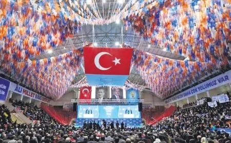 AK Parti Kongresi'ne Yoğun Katılım: 9 Parti ve 98 Büyükelçi Davet Edildi