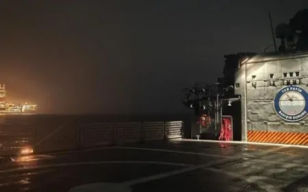 TCG FATİH, Batı Karadeniz’de sondaj gemilerine koruma sağladı