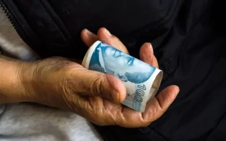 Emekli promosyonları 30 bin lirayı aşar mı? Mart ayı kritik!