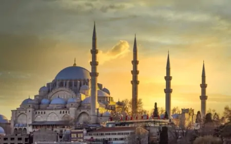 2025 Yılında Kutlanacak Dini Günler Açıklandı: Üç Aylardan Kurban Bayramı'na Tüm Tarihler Belli Oldu