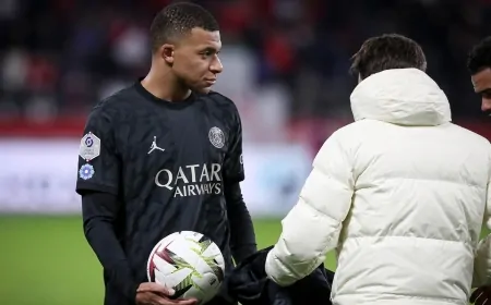 PSG'den Tarihi Skor! Mbappe'nin Hat-trick'i Manchester City'yi Sildi, Kenan Yıldız Veda Etti