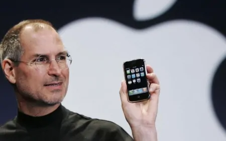 iPhone'un Hayatımızı Değiştiren En Önemli 6 Yönü: Steve Jobs'un Beklemediği Gelecek