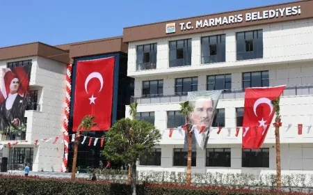 Marmaris Belediye Başkanlığı'ndan eski başkan Mehmet Oktay ve Burak Demirtaş hakkında suç duyurusu