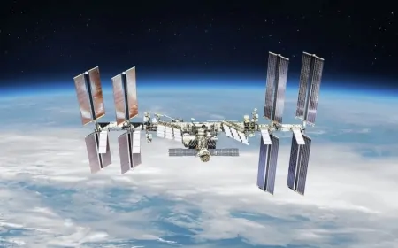 Elon Musk: 'Uluslararası Uzay İstasyonu Hemen Yok Edilmeli!'