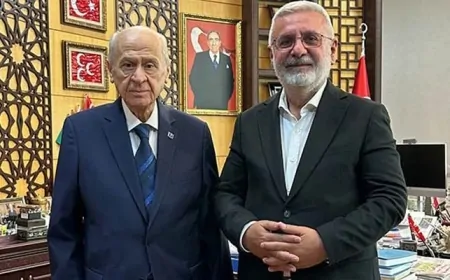 Mehmet Metiner'den Bahçeli'nin Sağlığına Dair Açıklama: 'Sesi Zinde ve Güçlüydü'