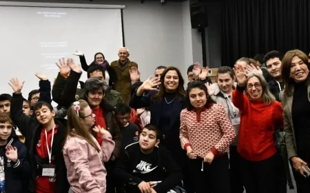 Mamak Belediyesi'nden Özel Gereksinimli Çocuklara Sinema Keyfi