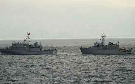 TCG AYVALIK ve FS CAPRICORNE, Ege Denizi’nde ortak eğitim gerçekleştirdi