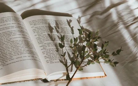 2.000 Yıllık Skandal Kitap Yeniden Gündemde: İngiltere'de En Çok Satanlar Listesinde