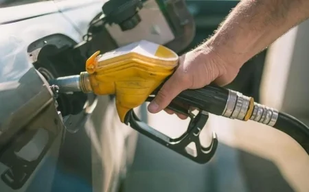 Araç sahiplerine müjde: Motorine bu gece yarısından itibaren indirim geliyor