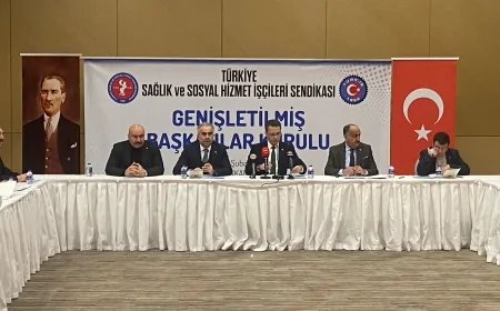 Türkiye Sağlık-İş Sendikası Başkanı Hakan Toy: 'Sağlık çalışanlarının greve gitme hakkı olmalı'