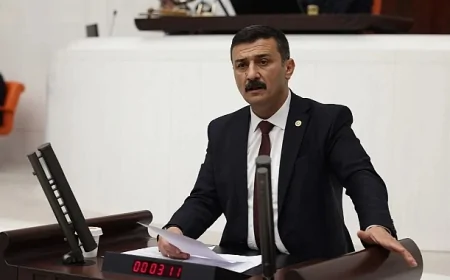 İYİ Partili Selçuk Türkoğlu: 'Çiftçinin ruhuna Fatiha okudunuz, askıda buğday dönemine girdik'