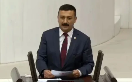 İYİ Partili Selçuk Türkoğlu: ‘Kamunun parasıyla parti iftarı verilir mi? Savcıları ve Sayıştayı göreve davet ediyorum!’