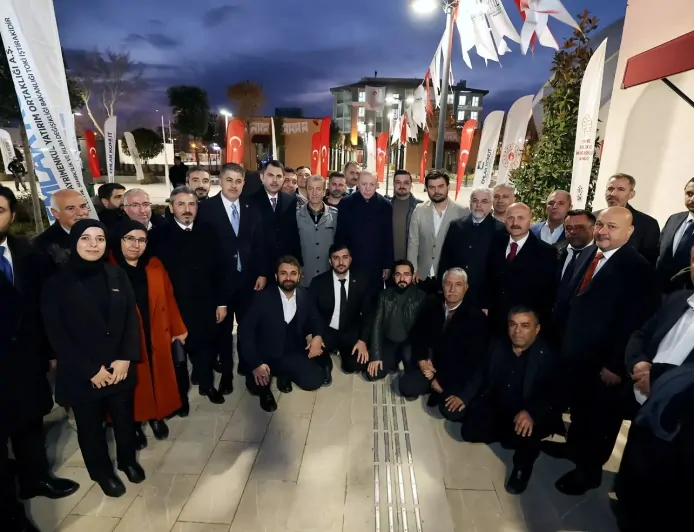 Deprem Bölgesine Ziyaret: Erdoğan Adıyaman’da Esnaflarla Buluştu