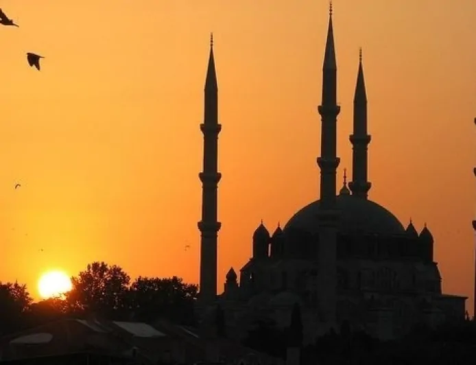 Osmaniye’de 19-25 Şubat 2025 Namaz Vakitleri Açıklandı