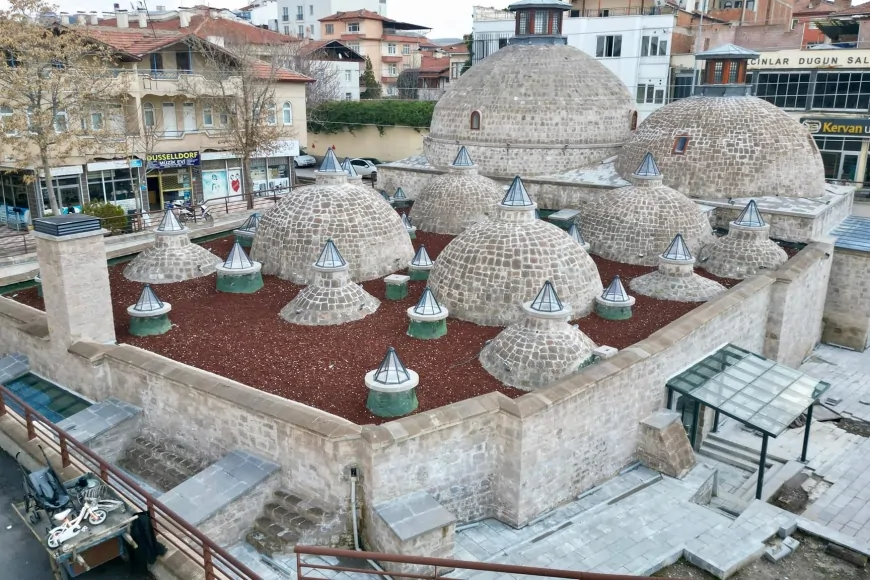 800 yıllık tarihi hamam 100 yıl sonra yeniden ziyarete açılıyor