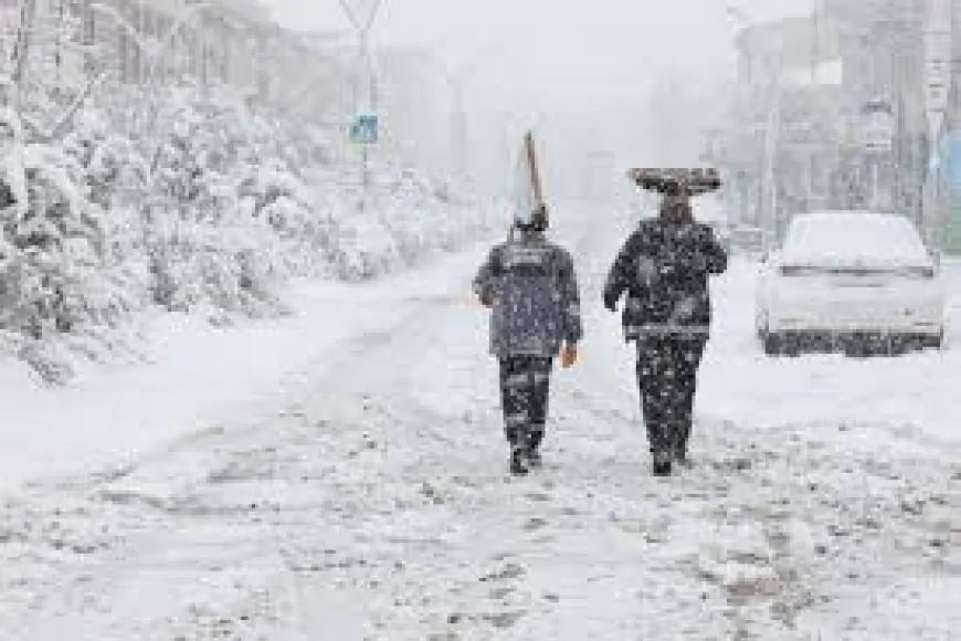 Van’da parçalı bulutlu hava ve kar yağışı bekleniyor