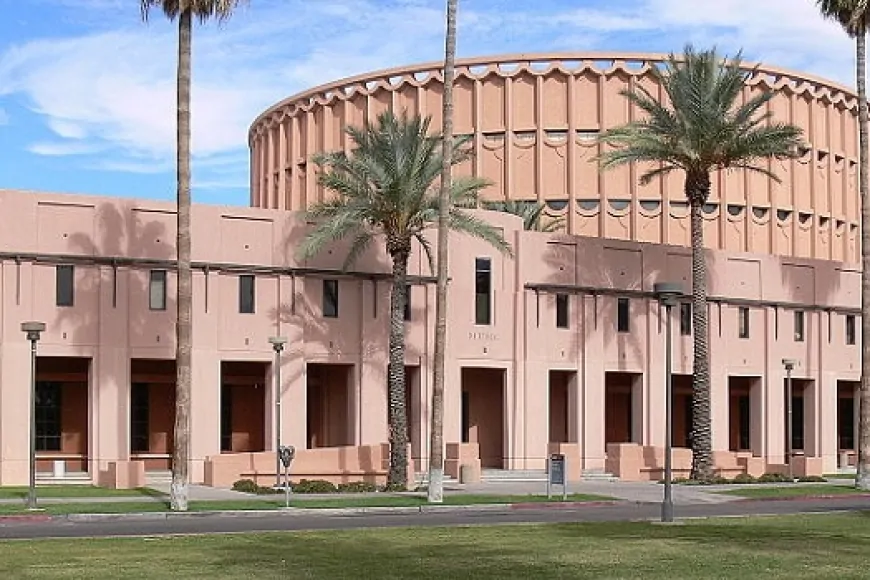 Arizona Üniversitesi'nden Yeni Çalışma: Kadınlar Hayatlarının Bazı Dönemlerinde Erkeklerden Daha Fazla Konuşuyor