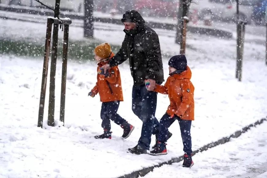 İstanbul'da Okullar Yarın Tatil Edilecek mi? Validen Açıklama: Kar Yağışı ve Buzlanma Uyarısı