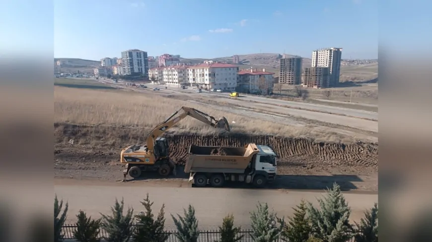 Mansur Yavaş: 'Pursaklar'da Ulaşımı Rahatlatacak Yol Çalışması Başladı'