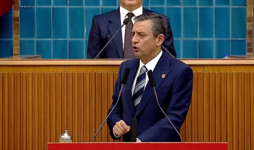 Özgür Özel: ‘Cumhuriyet çınarının gövdesine baltayla vuruyorlar’