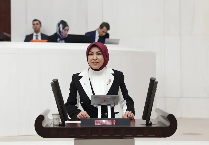 AK Parti Sivas Milletvekili Rukiye Toy: 'Cumhurbaşkanı Erdoğan dünya lideridir'