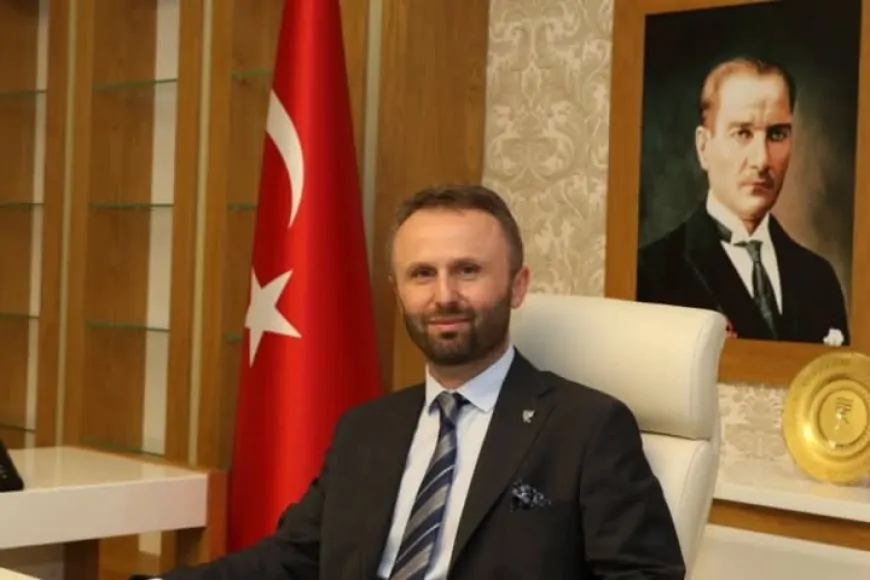 Recep Tayyip Erdoğan Üniversitesi Rektörü Prof. Dr. Yusuf Yılmaz, 'Dünyanın Zirvesindeki Türk Bilim İnsanı' olarak Tarihe Geçti