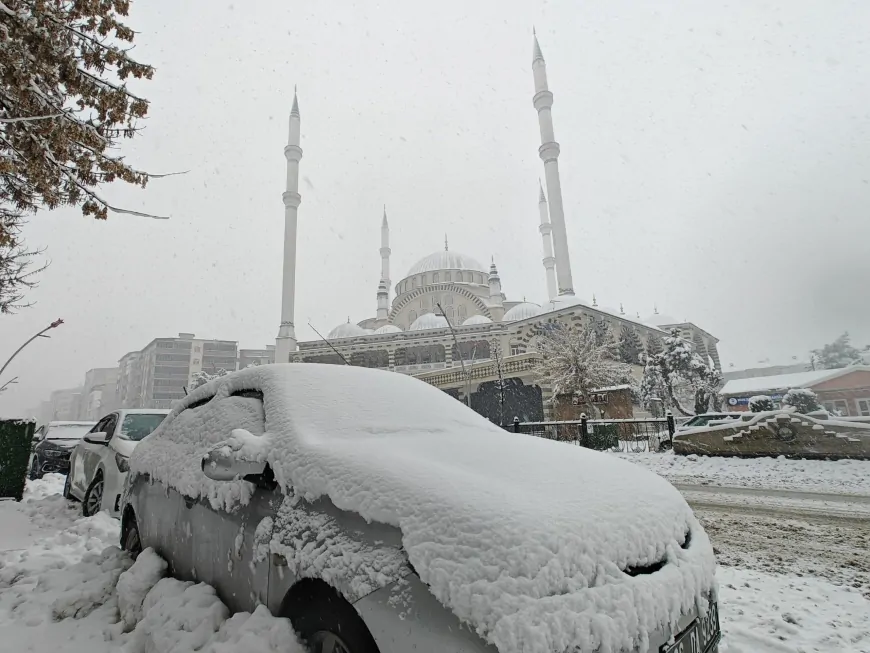 Muş’ta yoğun kar yağışı bekleniyor: Ulaşımda aksamalara dikkat!