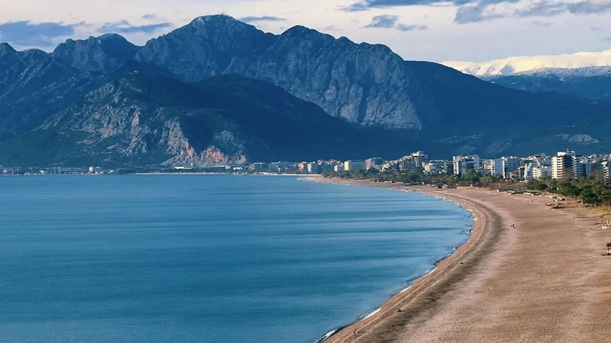 Antalya’da güneşli hava devam edecek: İşte ilçe ilçe sıcaklıklar