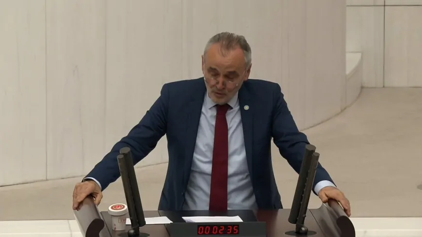 İYİ Partili Mehmet Akalın: 'Kontrolsüz Göç Türkiye'nin Kimliğini Tehdit Ediyor, Harekete Geçilmelidir'