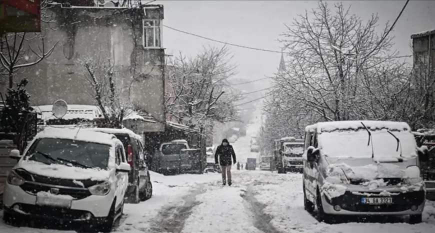 İstanbul'da Yoğun Kar Yağışı Bekleniyor: İBB Önlemleri Açıkladı