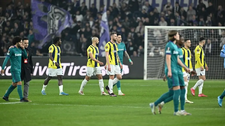 Anderlecht - Fenerbahçe Maçı Irkçı Saldırılar Nedeniyle Durduruldu