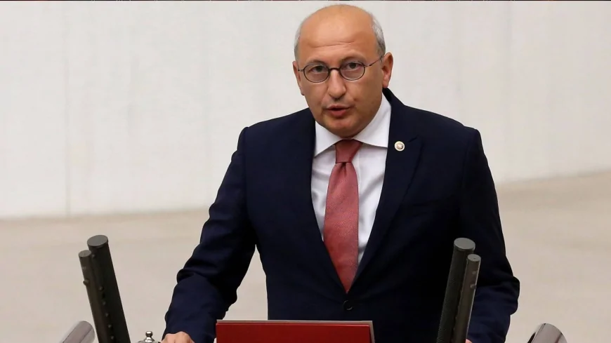 CHP’li Utku Çakırözer: ‘Hocalı’yı unutmadık, unutturmayacağız; Zengezur Koridoru neden açılmıyor?’