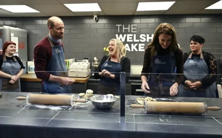 Kate Middleton ve Prens William mutfağa girdi: Geleneksel kek yaptılar