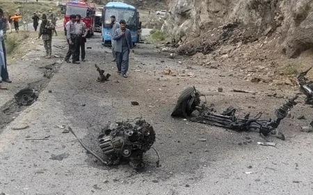 Pakistan'da Askeri Üsse İntihar Saldırısı: En Az 12 Ölü, 30 Yaralı