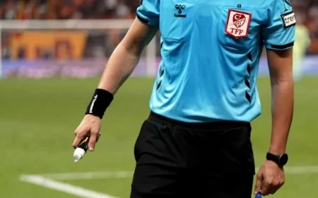 Süper Lig 26. Haftası Tartışmalı Hakem Kararlarıyla Gündemde: 'Golün İptal Edilmesi Lazımdı'