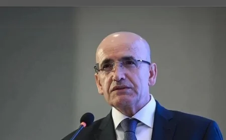Mehmet Şimşek: 'Dış ticaret açığı artsa da cari dengenin süreceğini öngörüyoruz'