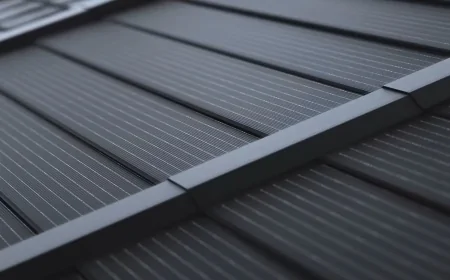 Güneş Enerjisinde Devrim: Çivilenebilir Güneş Kiremiti Tanıtıldı