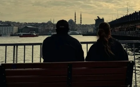 Mauro Icardi ve China Suarez'in oturduğu bank Google'da turistik yer oldu