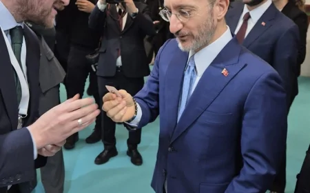 Fahrettin Altun’a Su Verimliliği Seferberliği rozeti takdim edildi